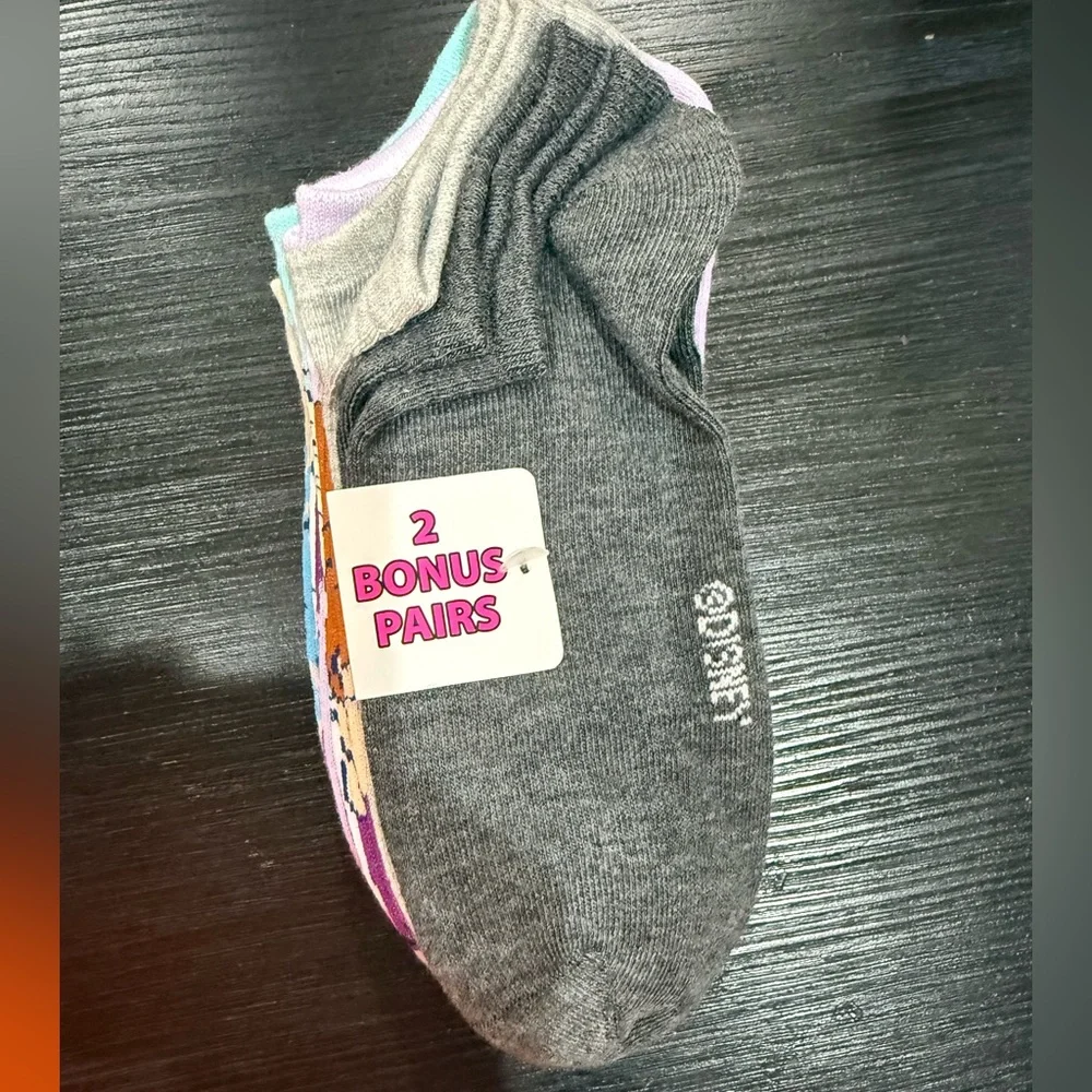 NWT Size large shoe size 4-10 Disney Frozen 8 pairs of Ankle Socks
